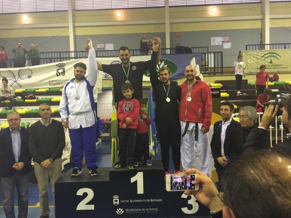 12565422_934229816632697_8931247784057995035_n